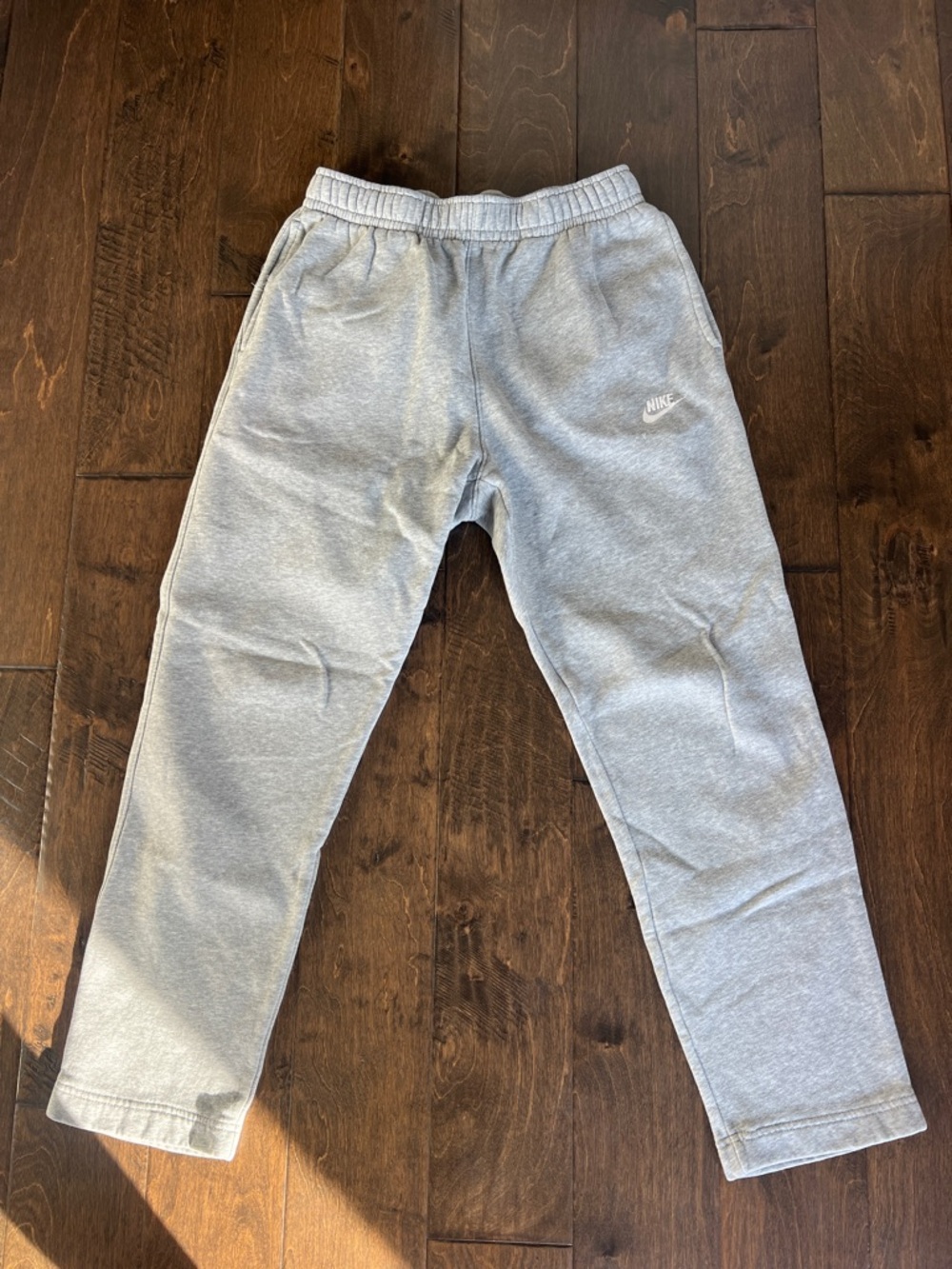 Nike Light Gray Men’s Medium Sweatpants